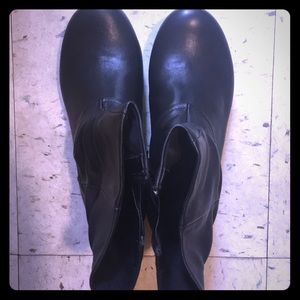 Brand new Abeo Jenna size 7.5 Black leather